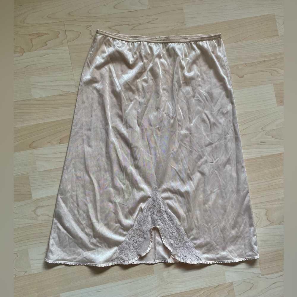 Shiny Vintage Papillon Blanc Blush Midi Slip Skirt